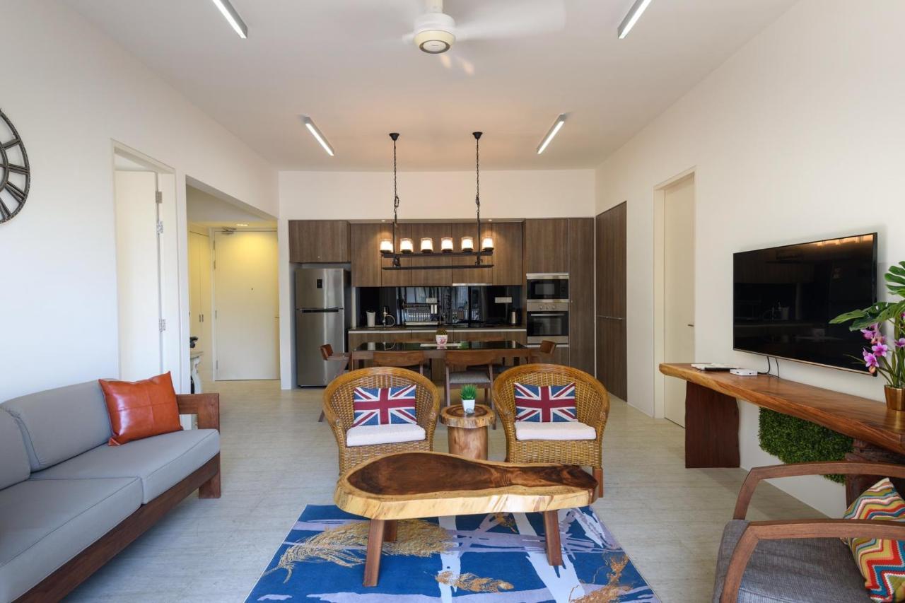 By The Sea Beach Front Apartment Batu Feringgi Luaran gambar