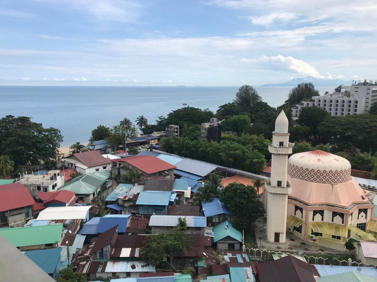 By The Sea Beach Front Apartment Batu Feringgi Luaran gambar
