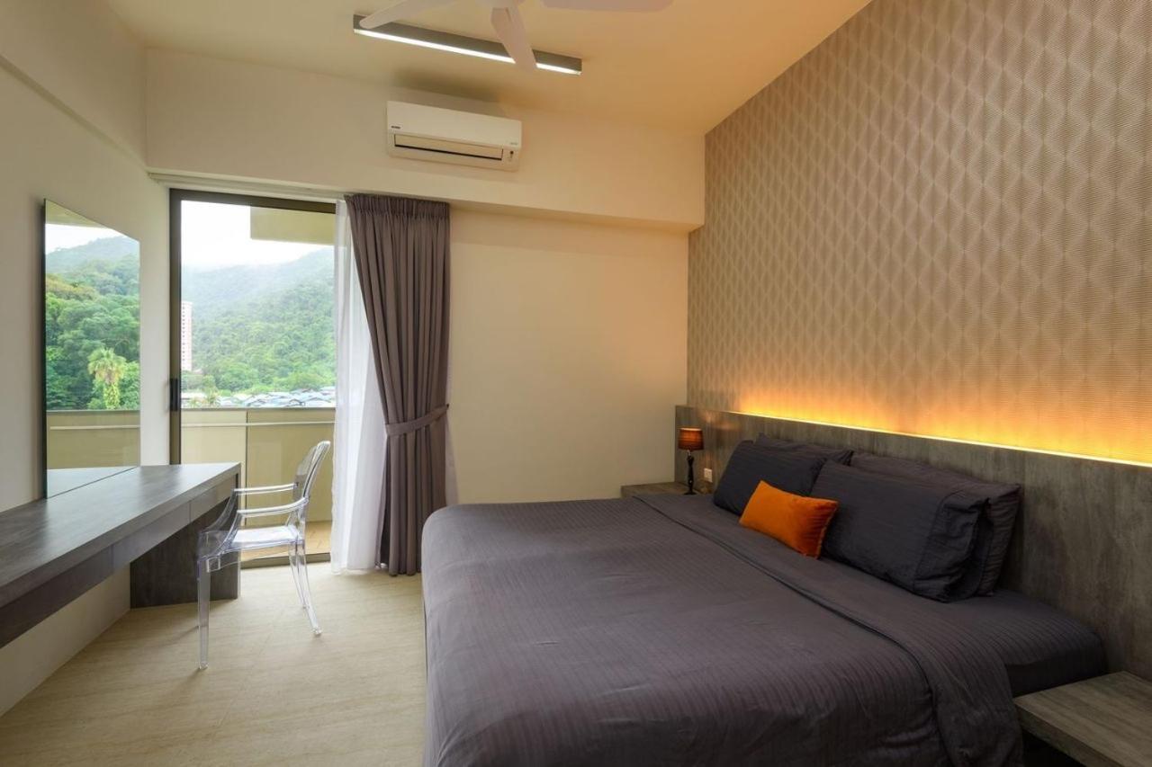 By The Sea Beach Front Apartment Batu Feringgi Luaran gambar