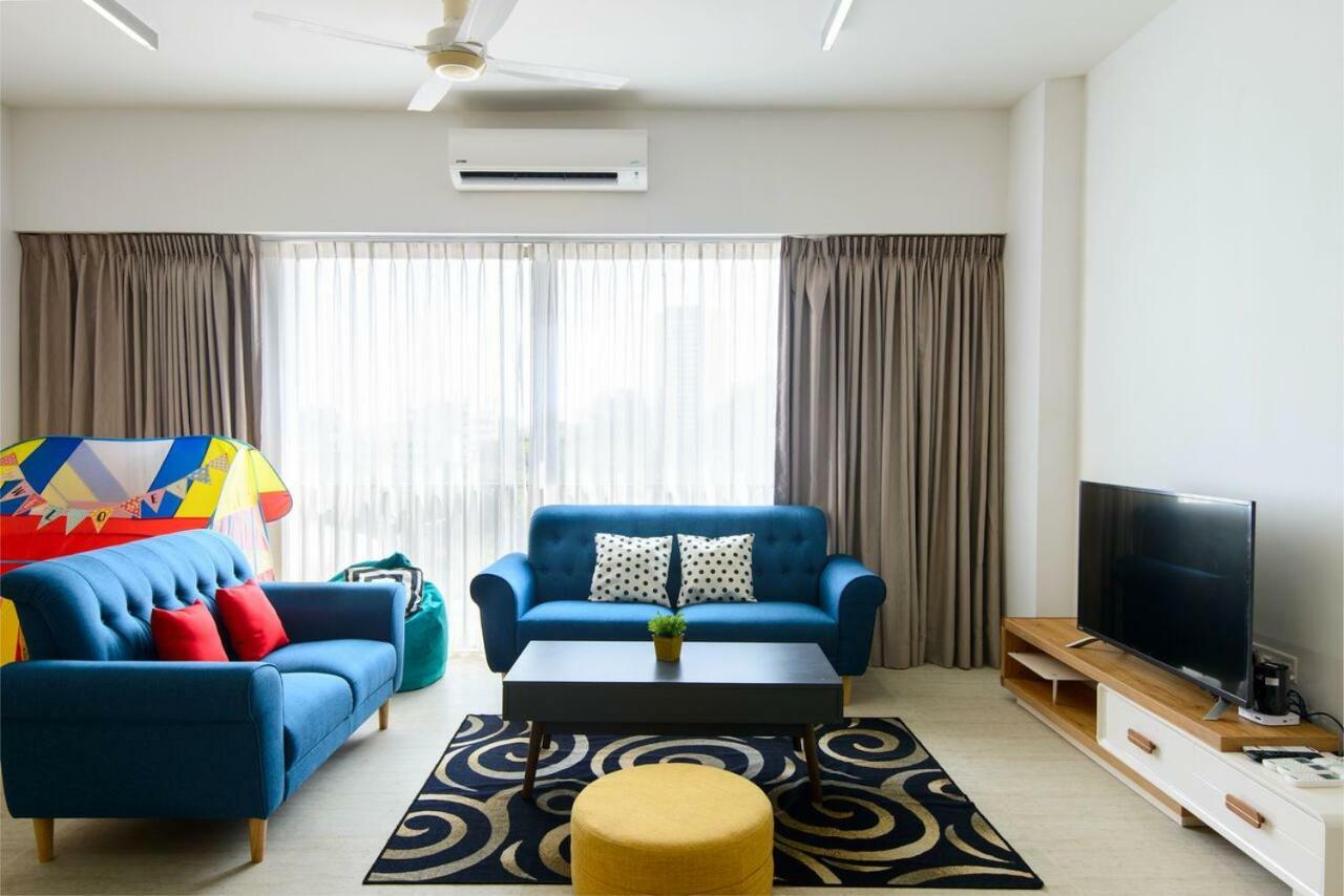 By The Sea Beach Front Apartment Batu Feringgi Luaran gambar