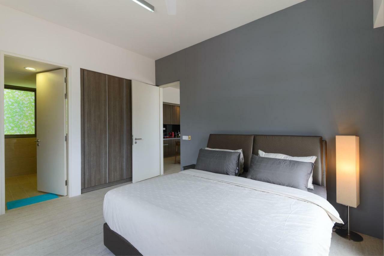 By The Sea Beach Front Apartment Batu Feringgi Luaran gambar