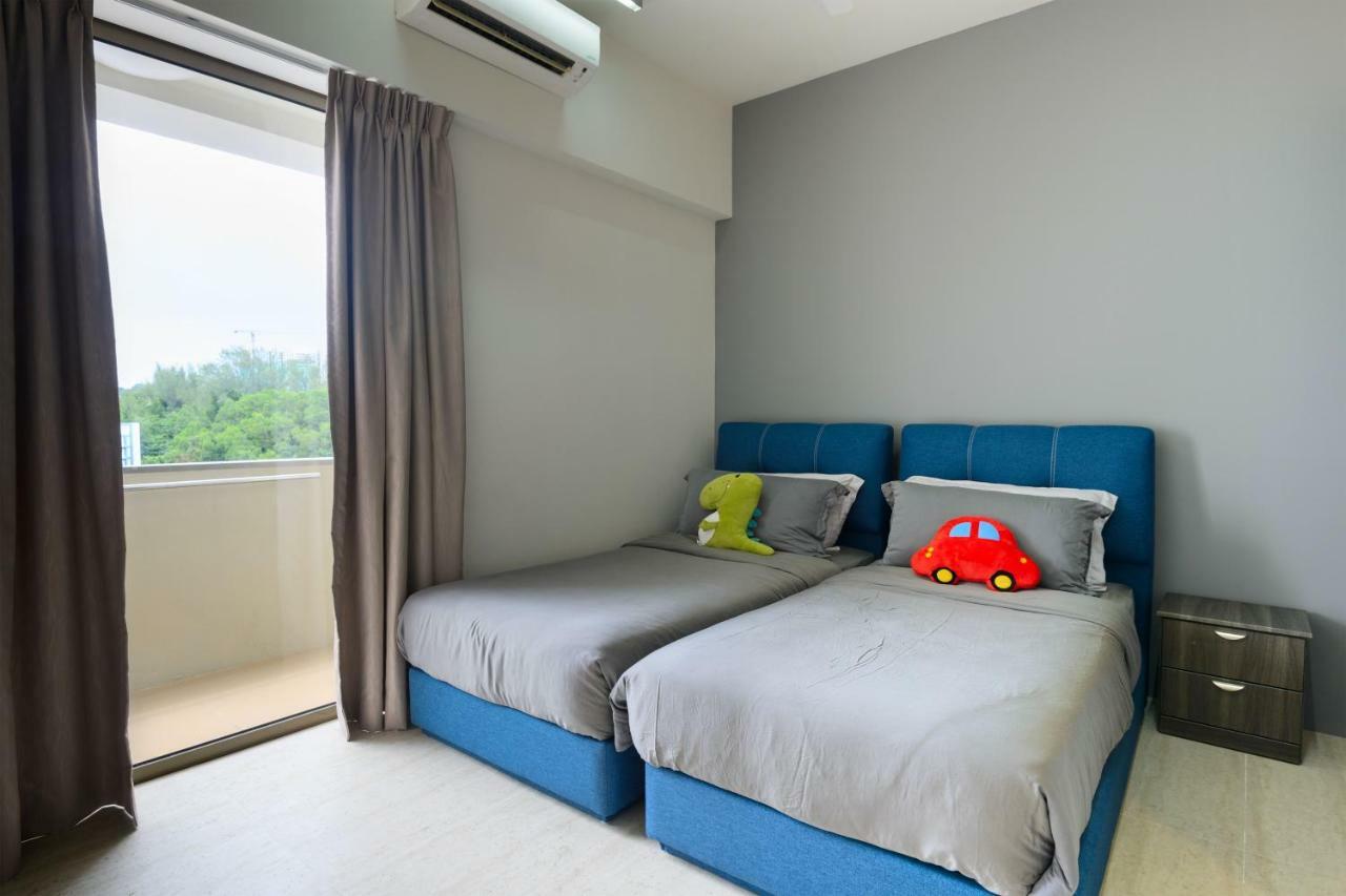 By The Sea Beach Front Apartment Batu Feringgi Luaran gambar