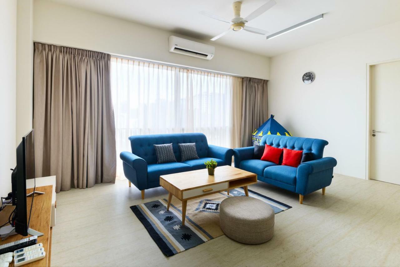 By The Sea Beach Front Apartment Batu Feringgi Luaran gambar